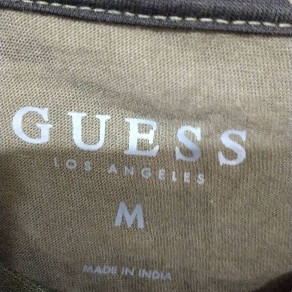Guess Los Angeles Camo T-shirt Medium - Picture 7 of 10
